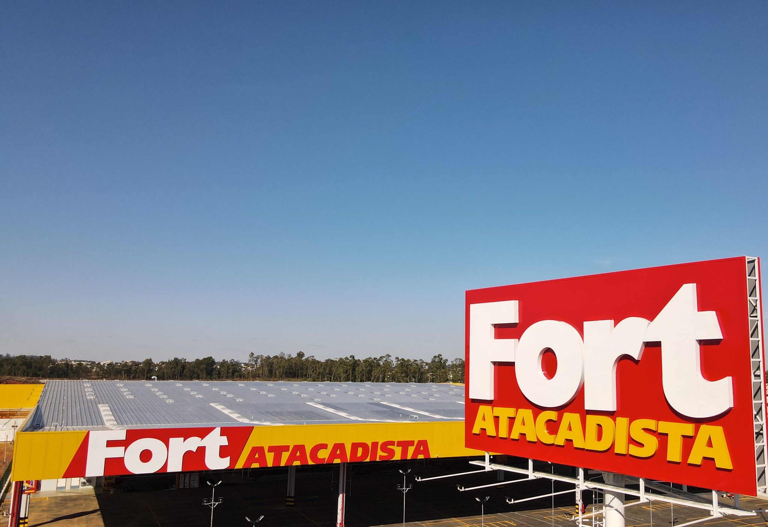 Fort-Atacadista-Canoas-Fachada-scaled-1