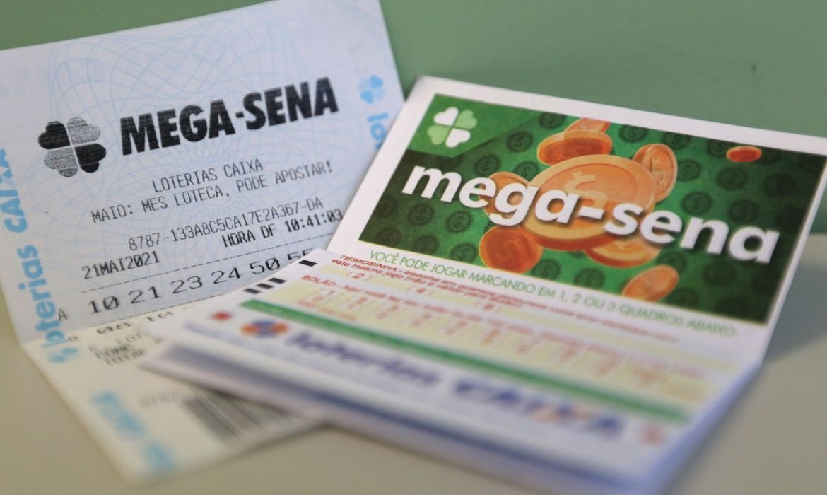 As apostas podem ser feitas até as 20h (horário de Brasília) do dia do sorteio (Tânia Rêgo/Agência Brasil)