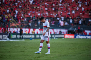 2 a 0 , no Barradão, em partida válida pela 11ª rodada do Bra