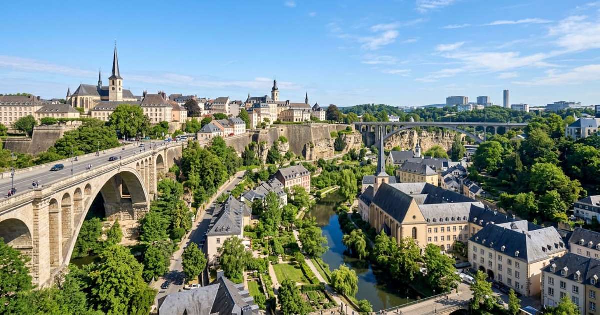 A paisagem urbana de Luxemburgo é geograficamente única na Europa Imagem gerada por inteligência artificial