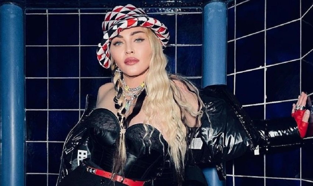 Madonna revela novo álbum e retorna à era Confessions On A Dance Floor Madonna revela novo álbum e retorna à era Confessions On A Dance Floor