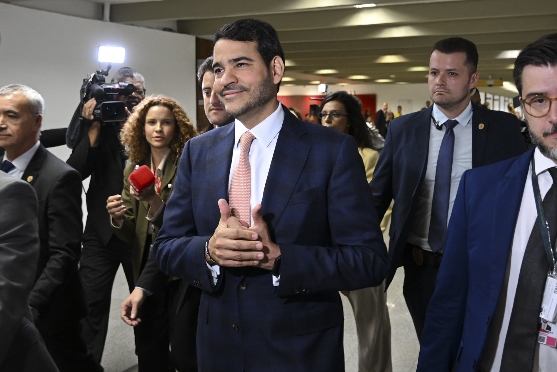Comissão de Constituição e Justiça do Senado adianta sabatina de Jorge Messias Lula (PT) para ocupar a vaga deixada por Luís Roberto Barroso no Supremo Tribuna